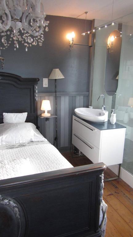 Villa Le Lac Cottage Au Bord Du Lac D'Annecy - Chambre Chez L'Habitant - Les Terrasses Du Lac Veyrier-du-Lac Room photo